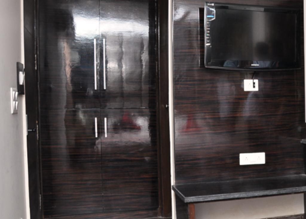 Fabexpress Lotus Palace New Delhi Exterior foto