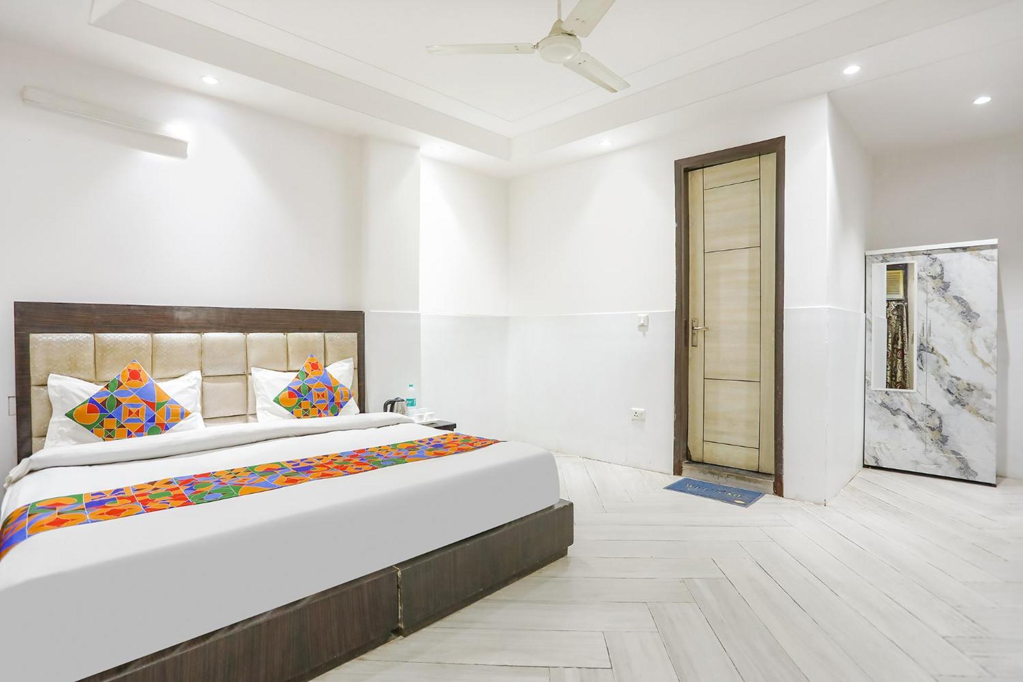 Fabexpress Lotus Palace New Delhi Exterior foto