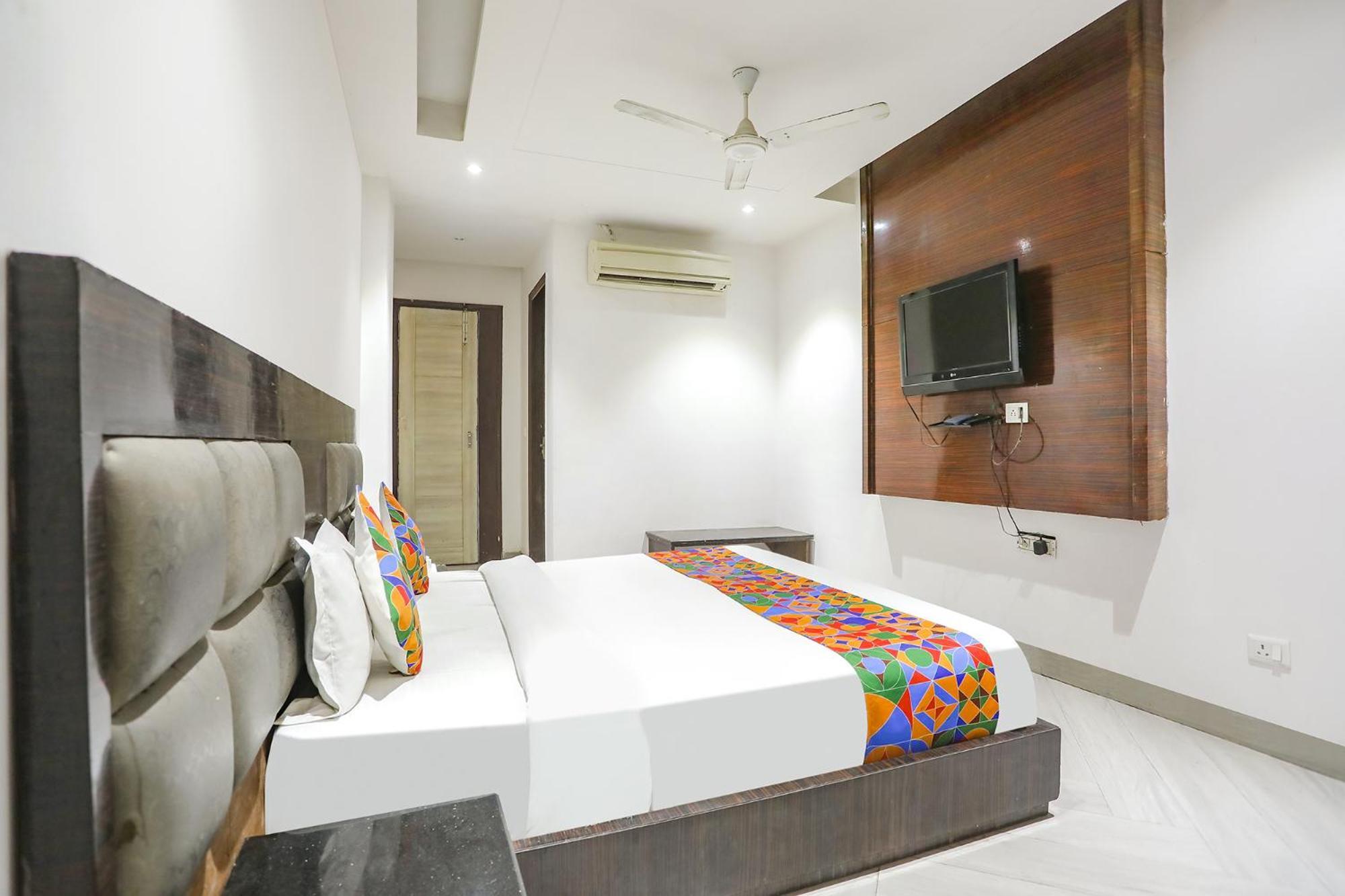 Fabexpress Lotus Palace New Delhi Exterior foto