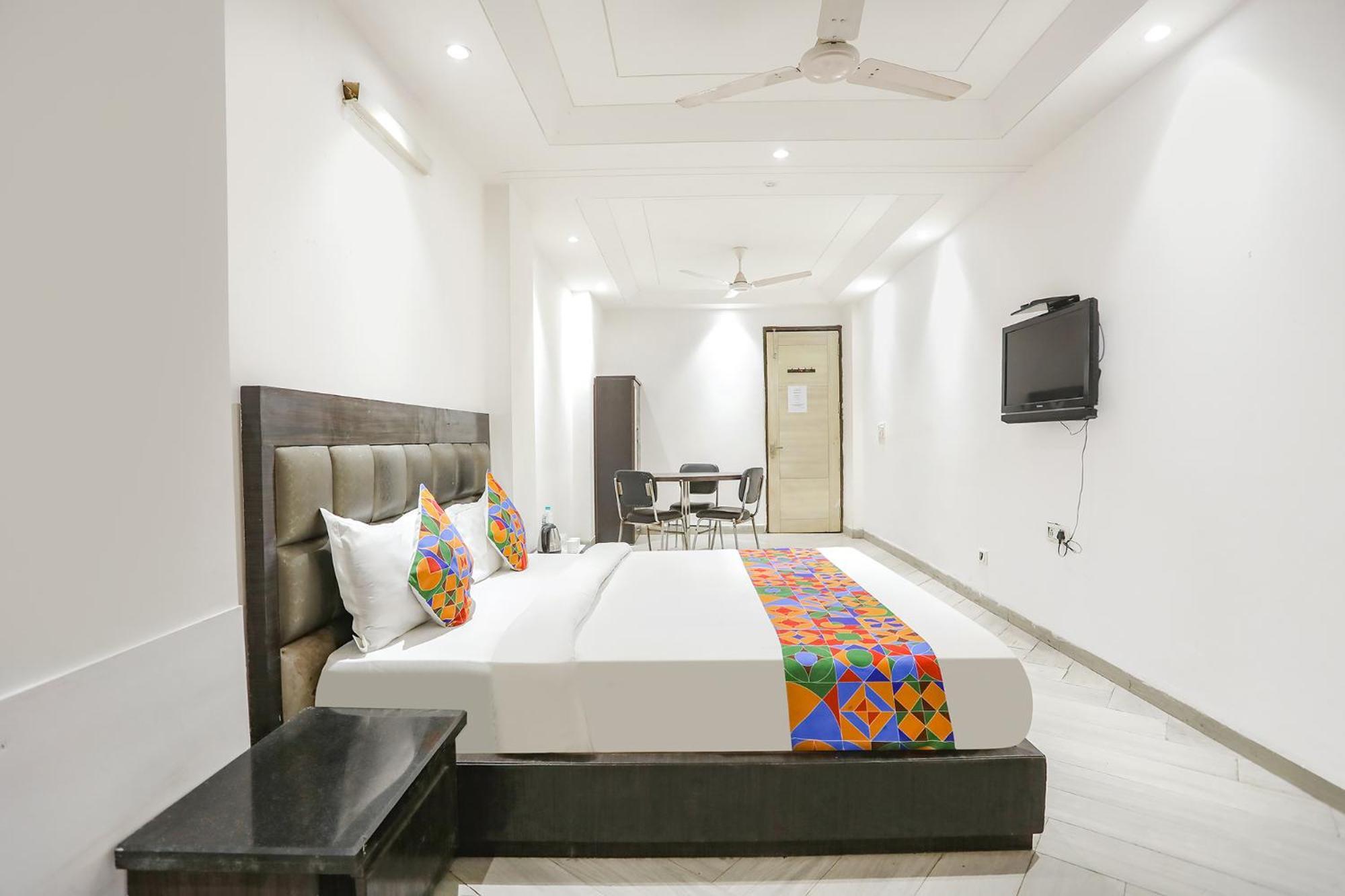 Fabexpress Lotus Palace New Delhi Exterior foto