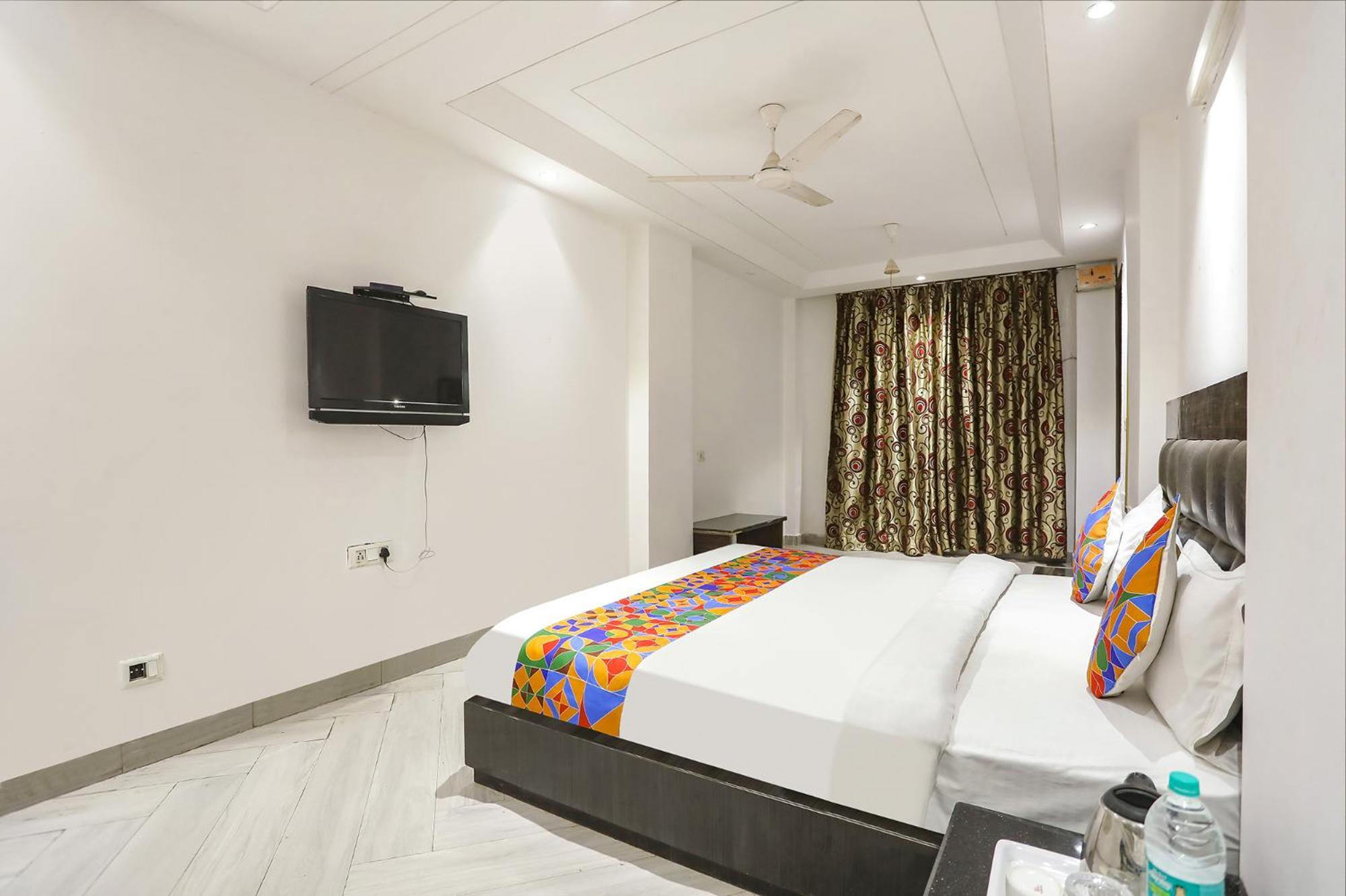 Fabexpress Lotus Palace New Delhi Exterior foto