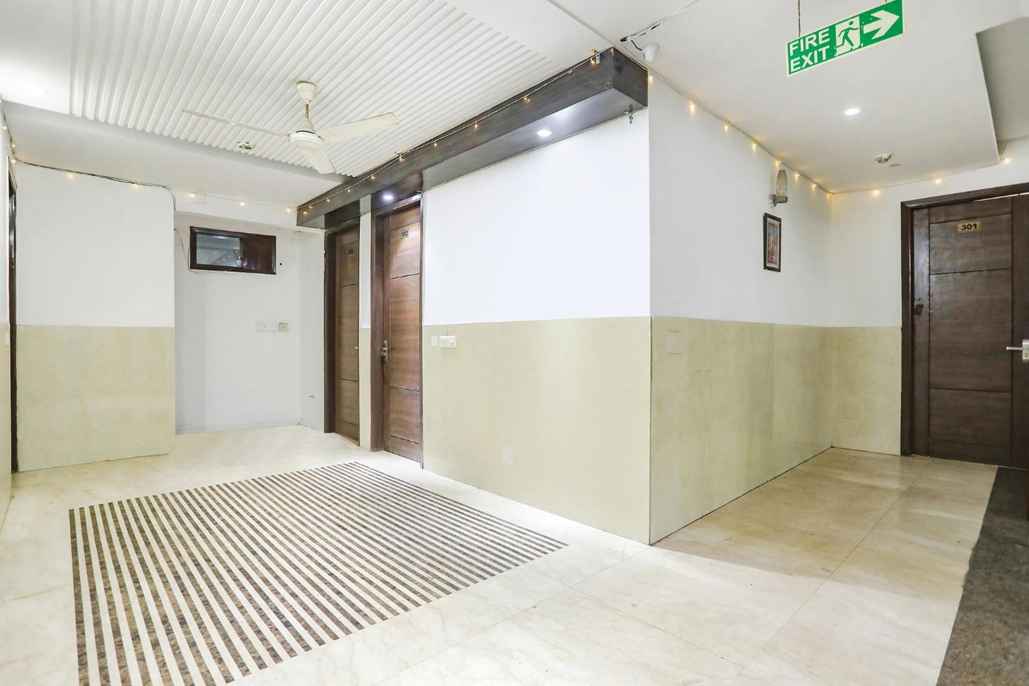 Fabexpress Lotus Palace New Delhi Exterior foto